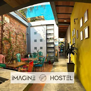 Imagine Albergue